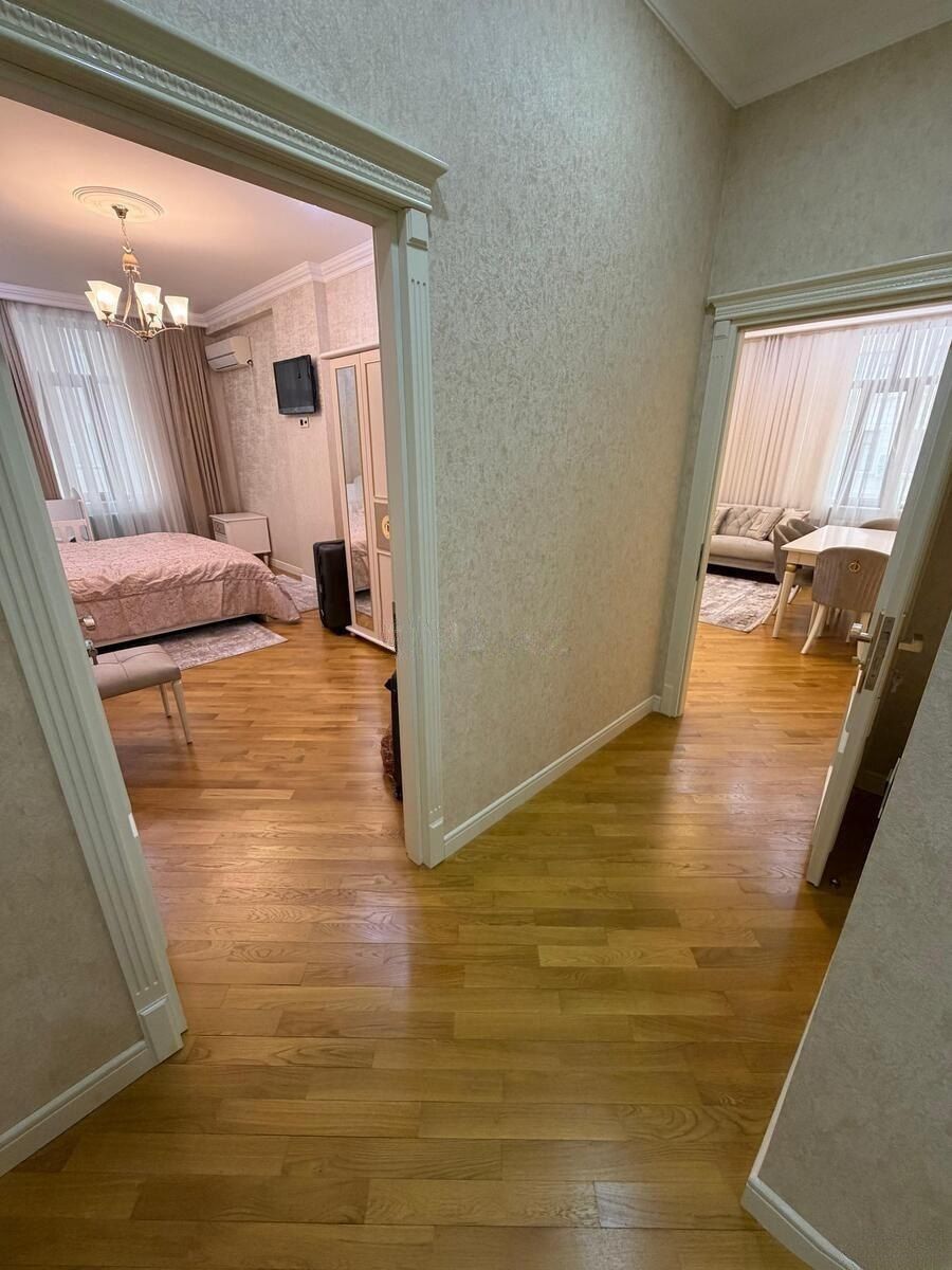Satılır 3 otaqlı yeni tikili 140 m² — Mənzil, Bakı (8)