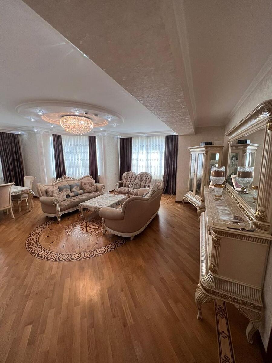 Satılır 4 otaqlı yeni tikili 192 m² — Mənzil, Bakı (3)