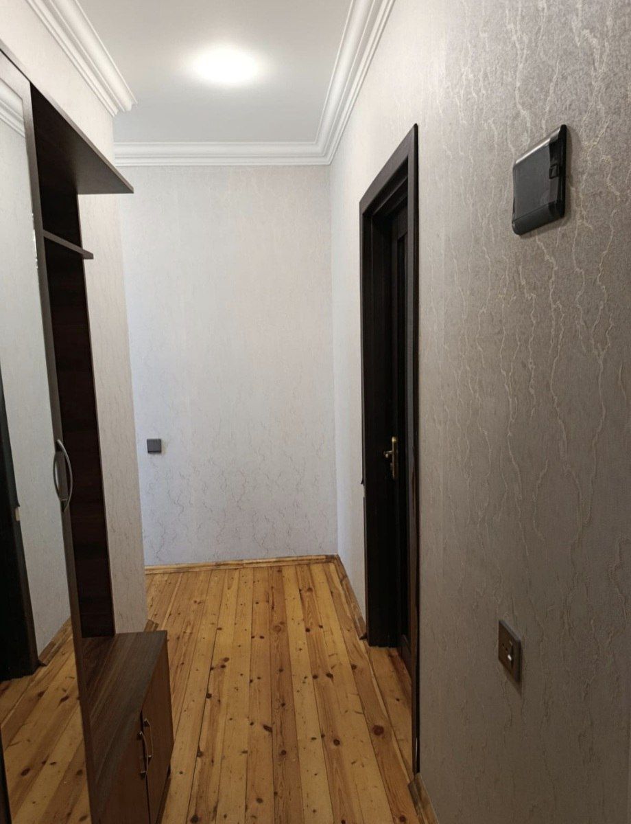 Satılır 1 otaqlı köhnə tikili 42 m² — Mənzil, Bakı (2)