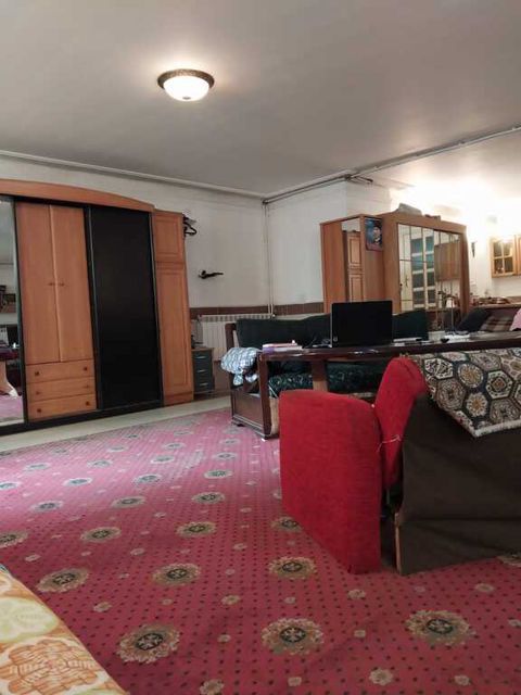 Satılır 9 otaqlı köhnə tikili 300 m² — Bakı