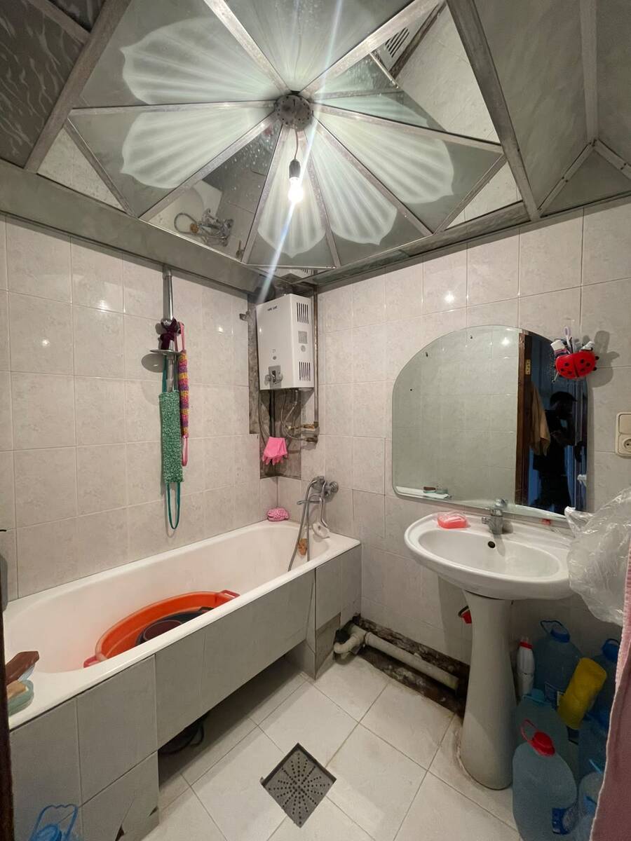 Satılır 2 otaqlı köhnə tikili 65 m² — Mənzil, Bakı (9)
