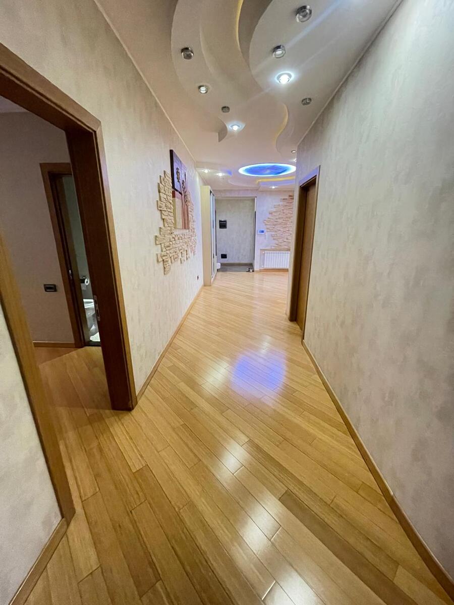 Satılır 4 otaqlı yeni tikili 185 m² — Mənzil, Bakı (8)