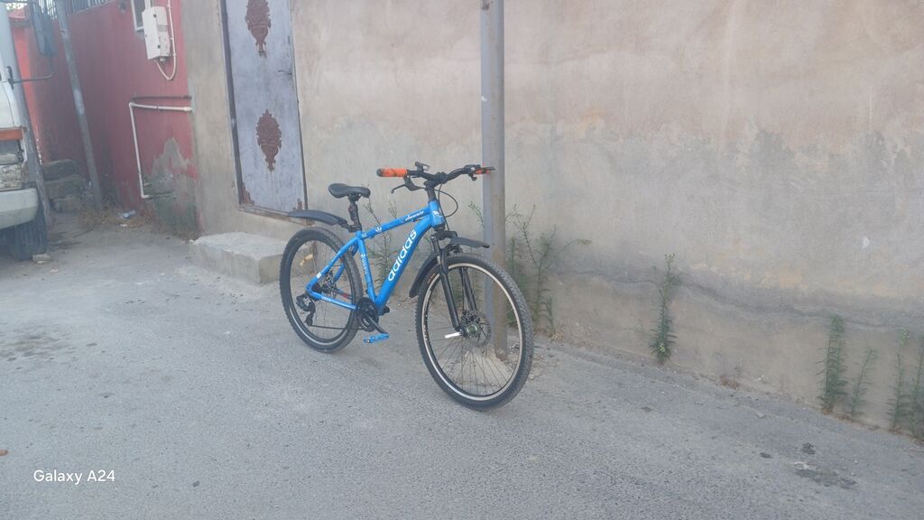 Məhsul: Dağ/Trekking velosipedi - Rəng: Parlaq mavi, “adidas” — Dağ velosipedləri, Bakı (4)