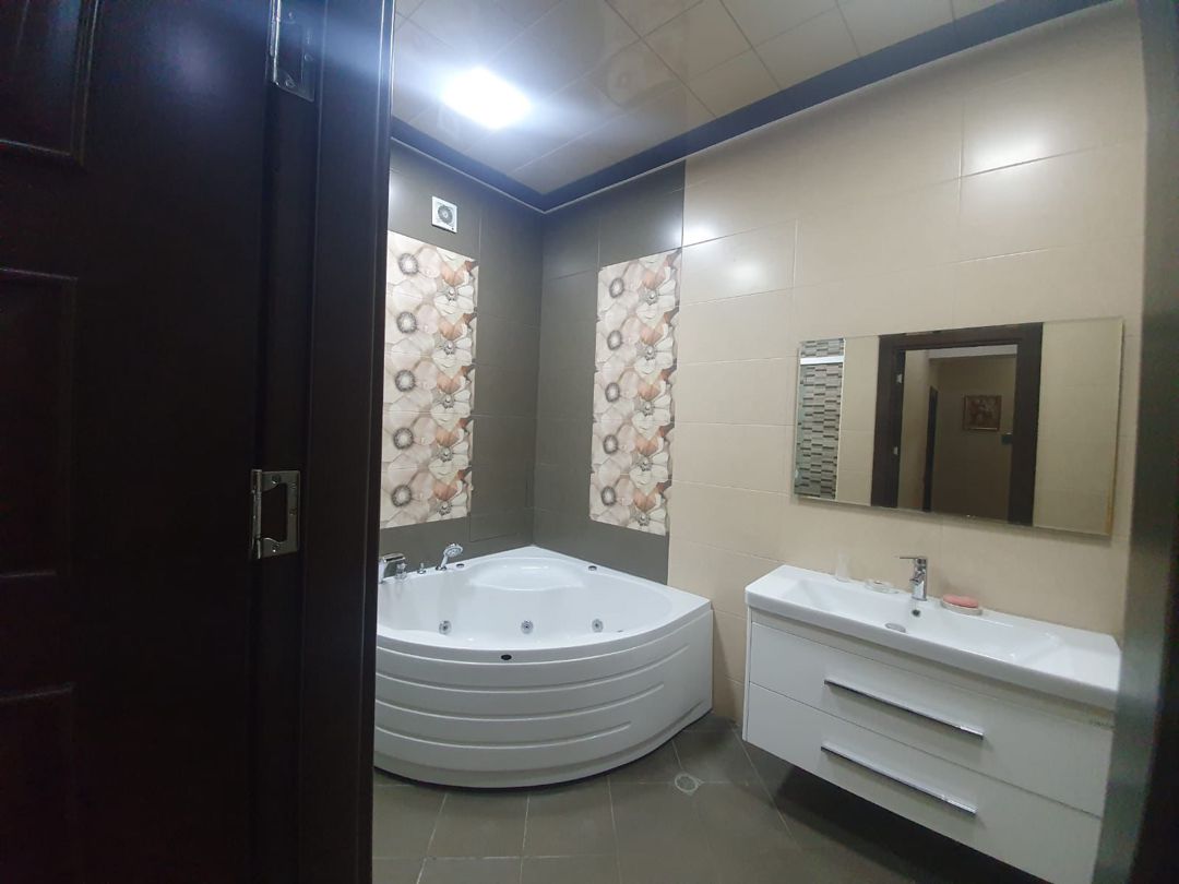 İcarəyə verilir 4 otaqlı yeni tikili 165 m² — Mənzil, Bakı (4)