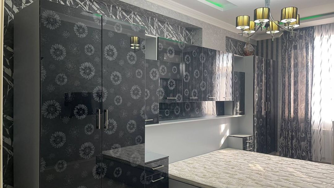 İcarəyə verilir 3 otaqlı yeni tikili 160 m² — Mənzil, Bakı (11)