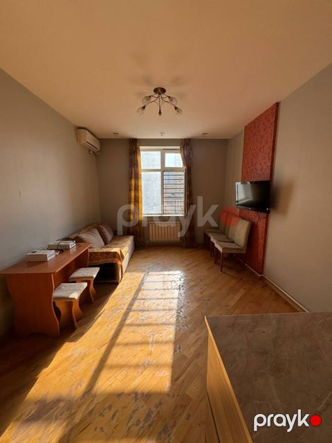 İcarəyə verilir 3 otaqlı yeni tikili 80 m²