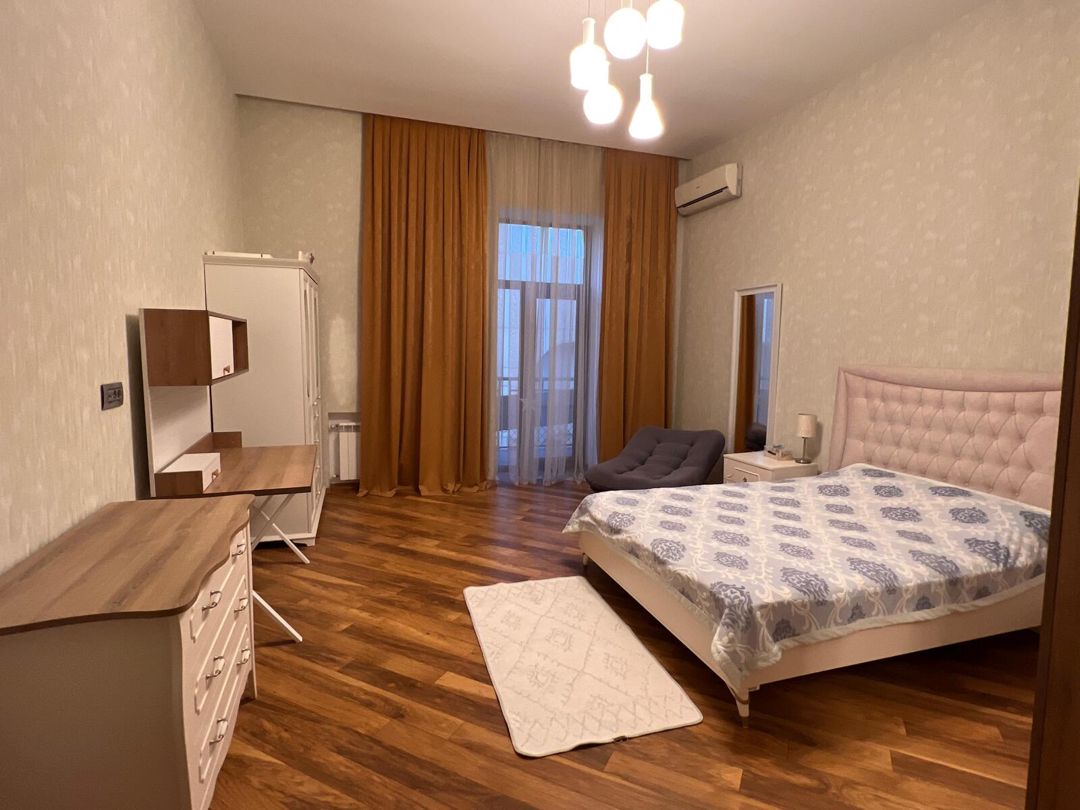 İcarəyə verilir 5 otaqlı köhnə tikili 260 m² — Mənzil, Bakı (3)
