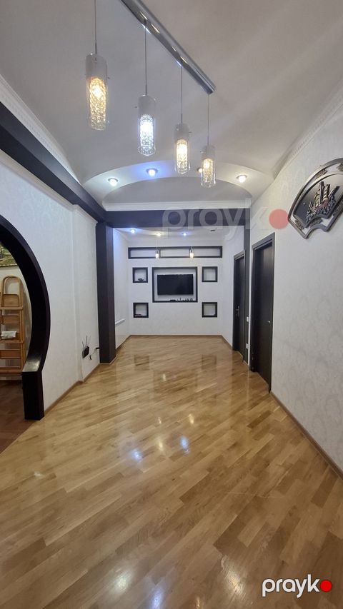 Satılır 3 otaqlı yeni tikili 95 m²