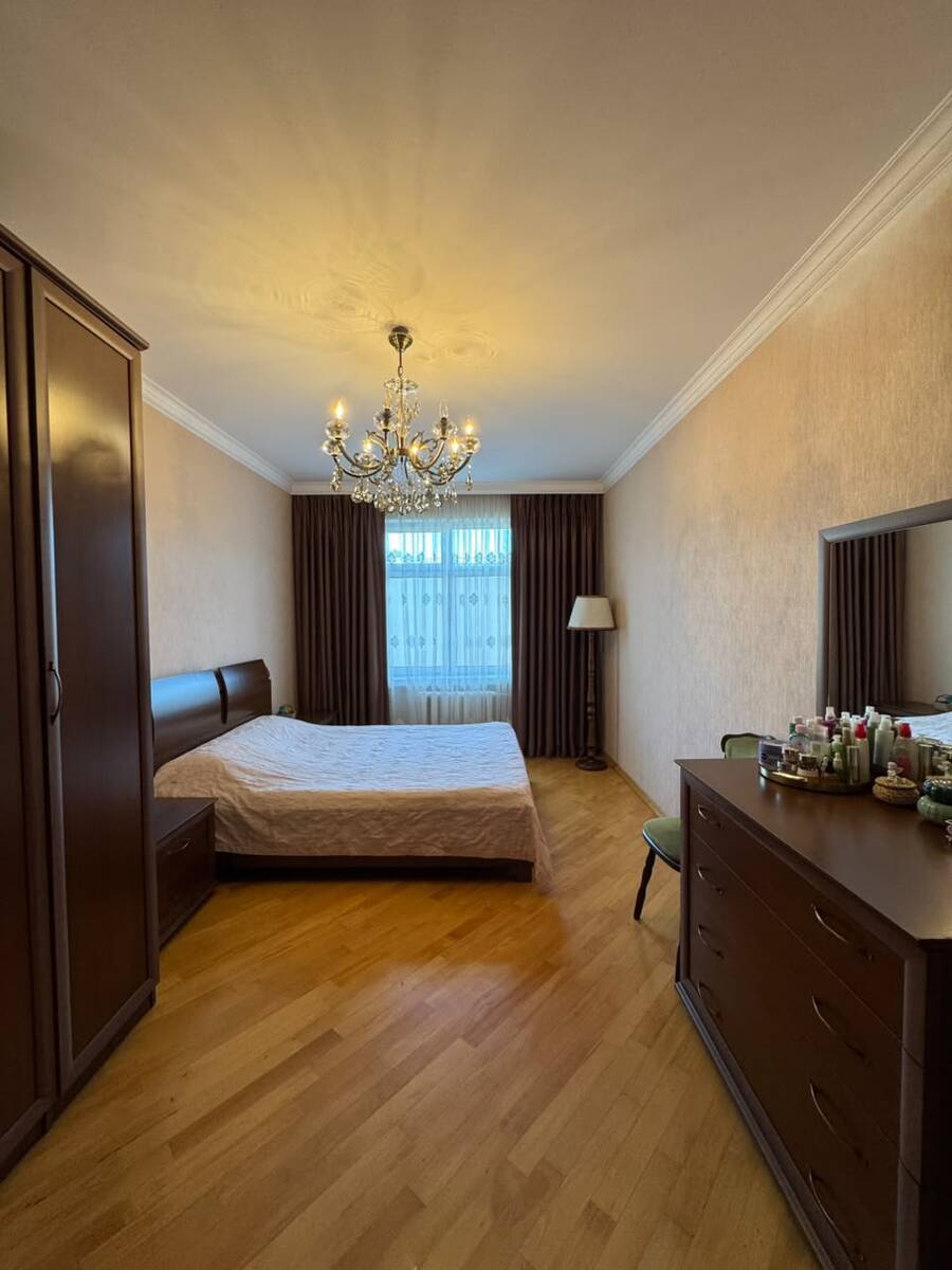 Satılır 4 otaqlı köhnə tikili 98 m² — Mənzil, Bakı (5)