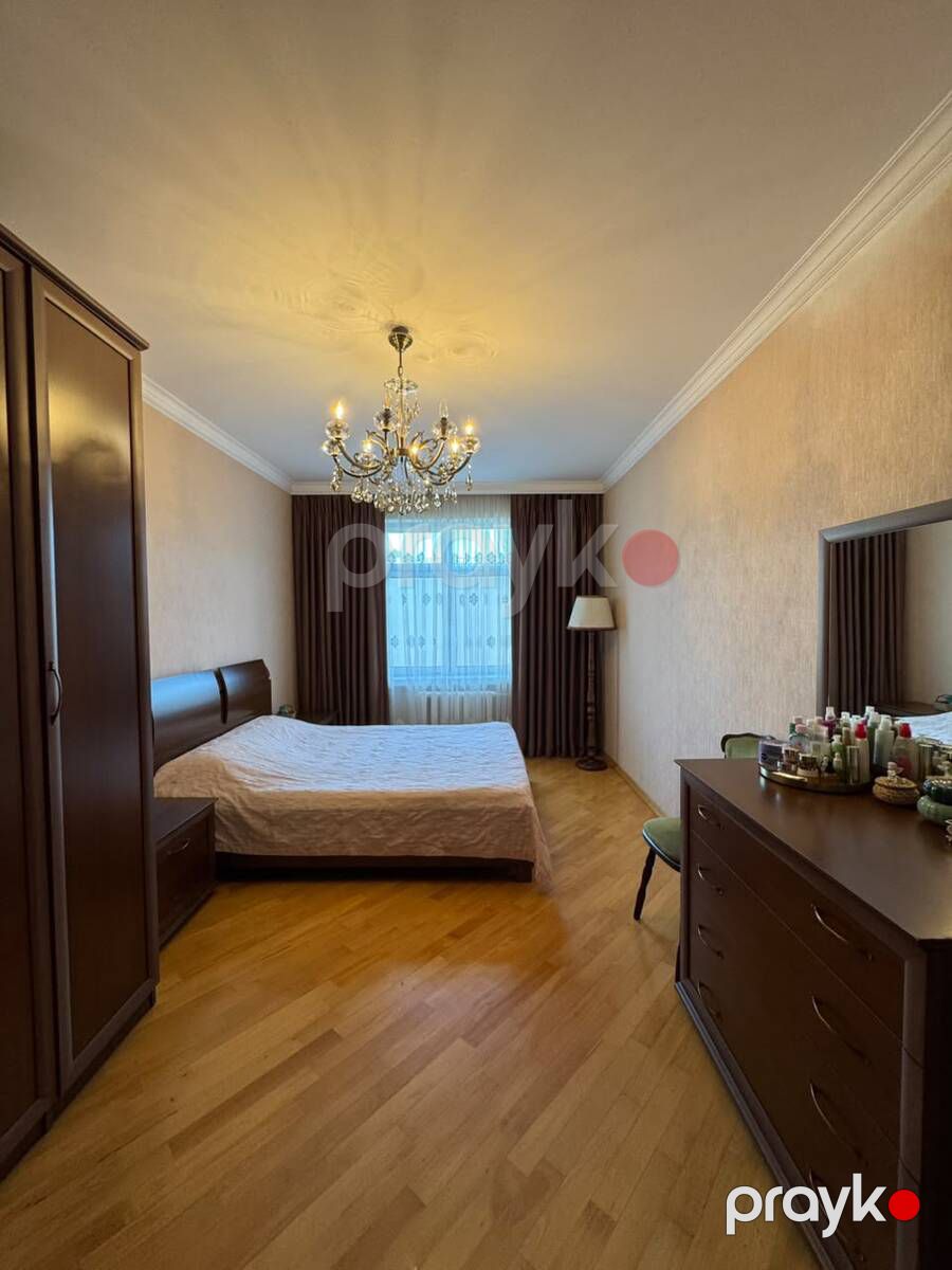 Satılır 4 otaqlı köhnə tikili 98 m² — Mənzil, Bakı (5)