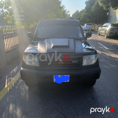 Mitsubishi Pajero io, 1.8 L, 2000 il, 330 000 km