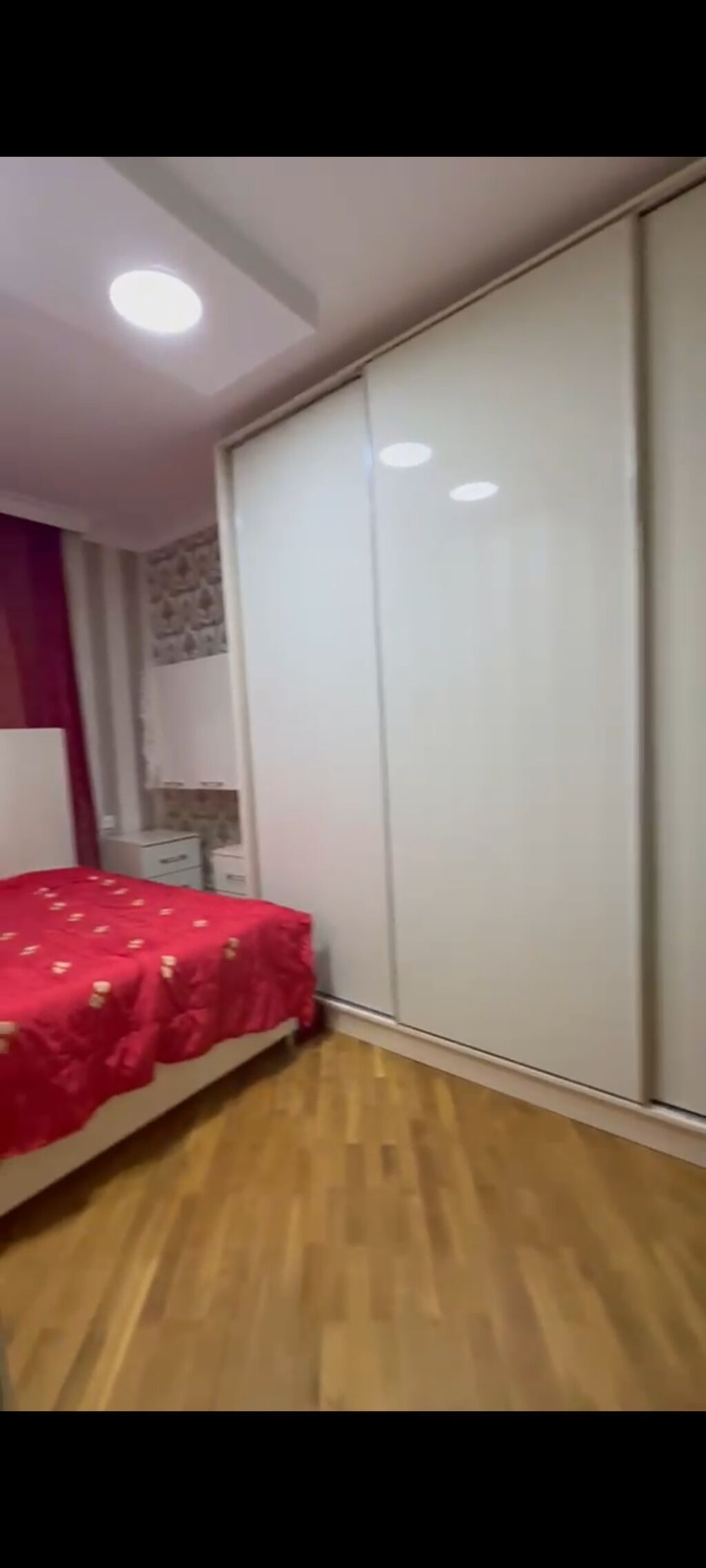 Nərimanov metrosuna piyada 10 dəqiqə məsafədə yerləşən 4 otaqlı ev — Daşınmaz əmlak, Bakı (9)