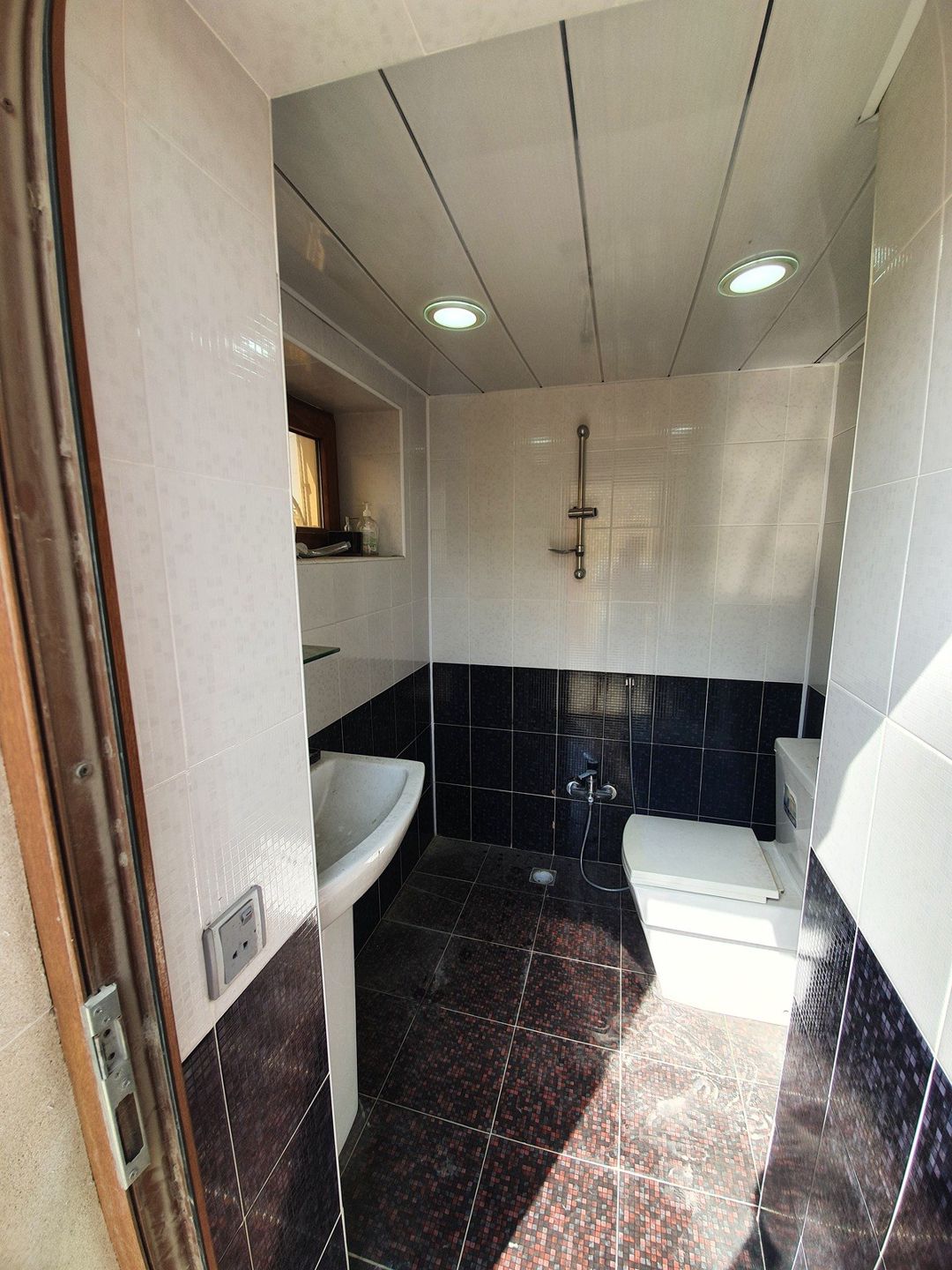 Satılır 4 otaqlı həyət evi/bağ evi 220 m² — Ev, villa, Bakı (3)