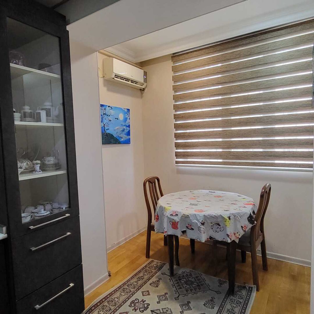 Satılır 4 otaqlı köhnə tikili 110 m² — Mənzil, Bakı (9)