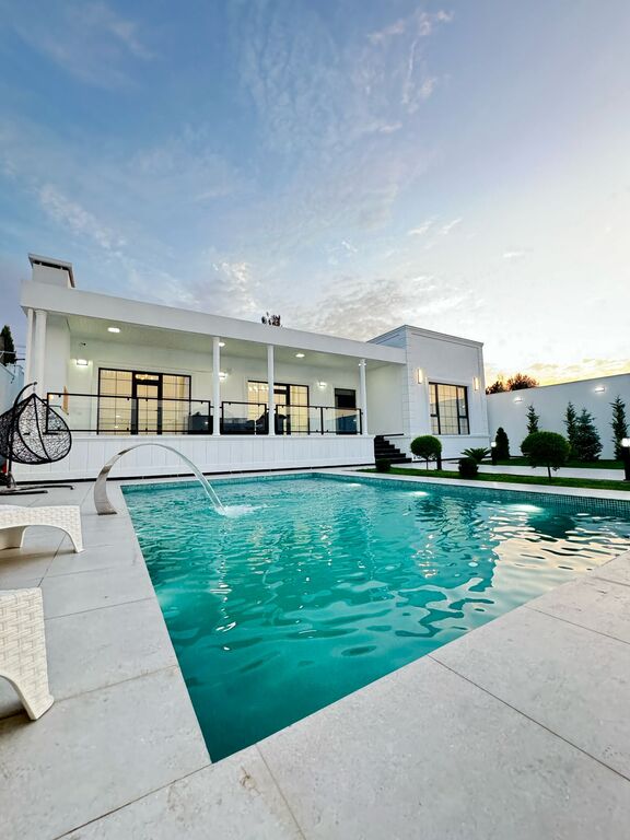 Satılır 4 otaqlı həyət evi/bağ evi 200 m² — Ev, villa, Bakı