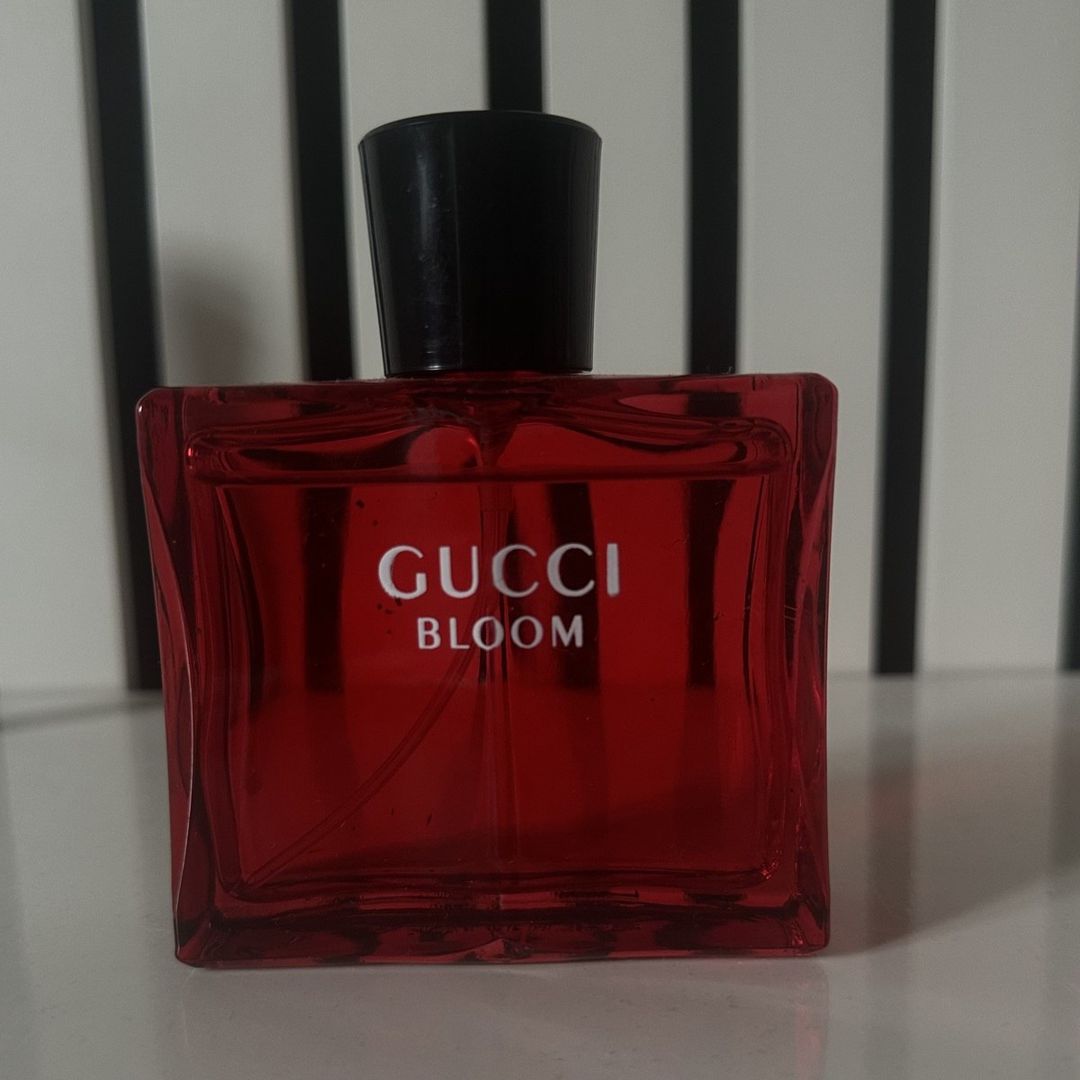 Ətir Gucci Bloom Ambrosia di Fiori — Şəxsi əşyalar, Bakı