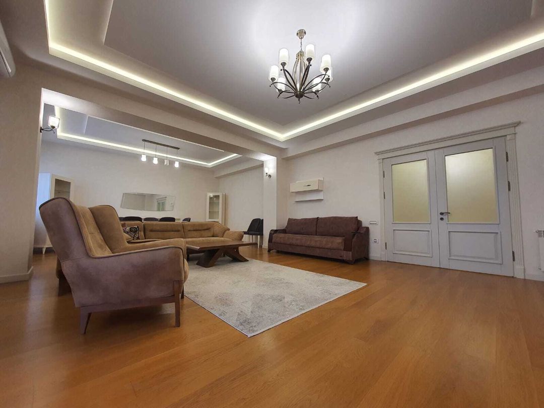 İcarəyə verilir 4 otaqlı yeni tikili 307 m² — Mənzil, Bakı (3)