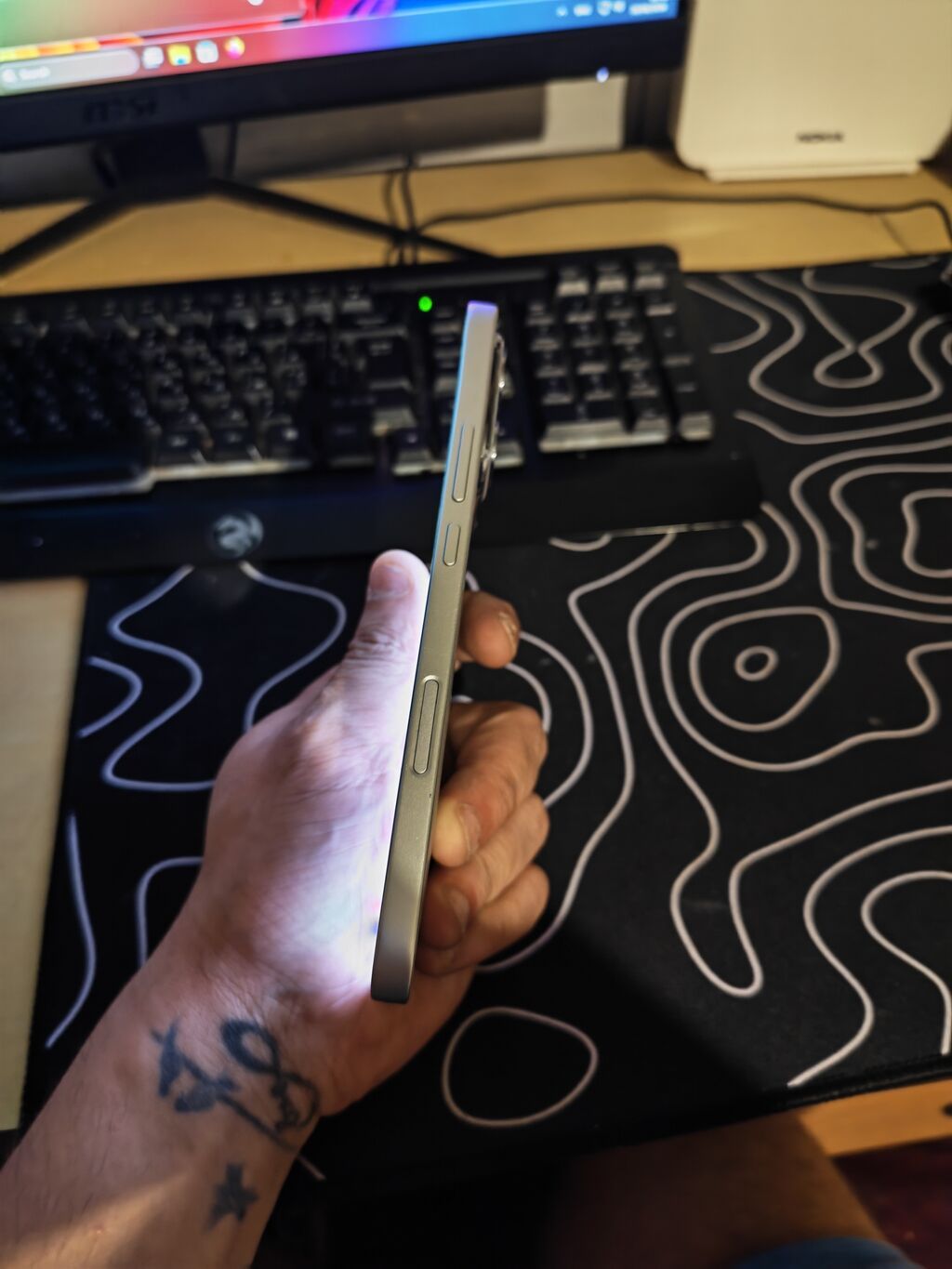 Honor 400 lite 256 kredit deil veziyeti yaxwidi biraz arxada rebgi — Elektronika, Bakı (3)
