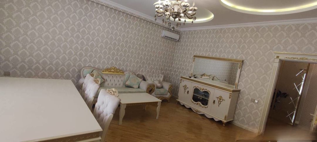 Satılır 2 otaqlı köhnə tikili 98 m² — Mənzil, Bakı