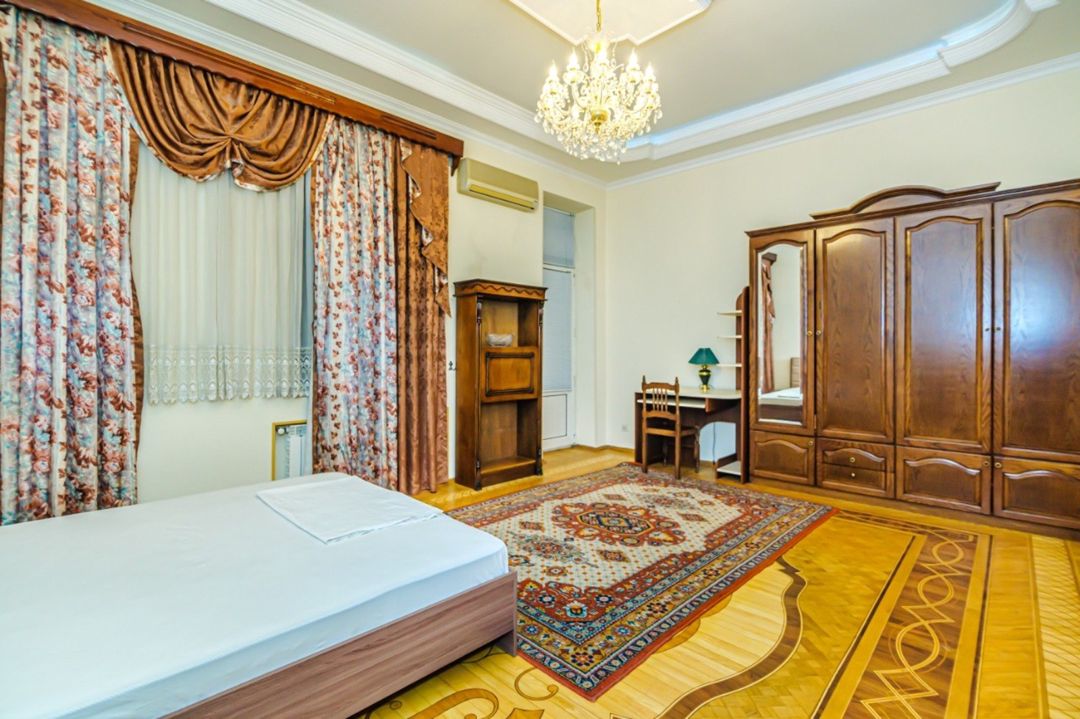 İcarəyə verilir 4 otaqlı köhnə tikili 117 m² — Mənzil, Bakı (9)