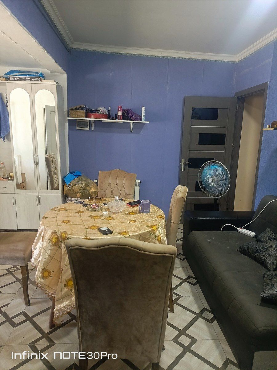 Satılır 2 otaqlı köhnə tikili 81 m² — Mənzil, Bakı (2)