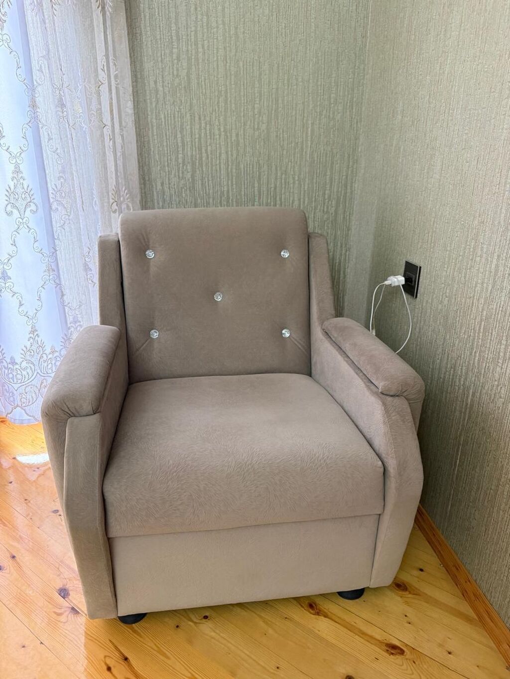 Divan altı bazalidir.mohkem modeldir.acilib bağlanma mexanizmi işləyir — Mebel, Novxanı (5)