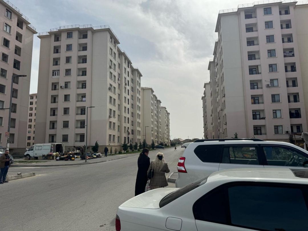 Satılır obyekt 1370 m² — Əmlak, Bakı (4)