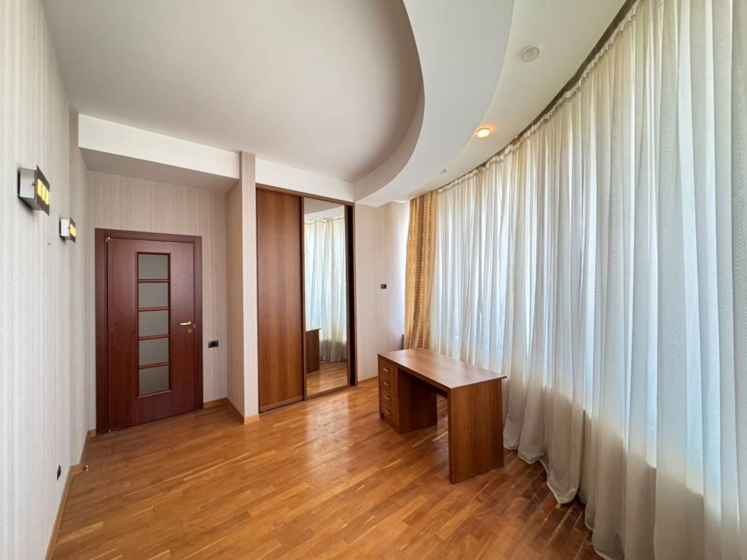 Satılır 4 otaqlı yeni tikili 277 m² — Mənzil, Bakı (7)