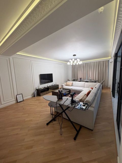 Satılır 4 otaqlı yeni tikili 180 m² — Bakı