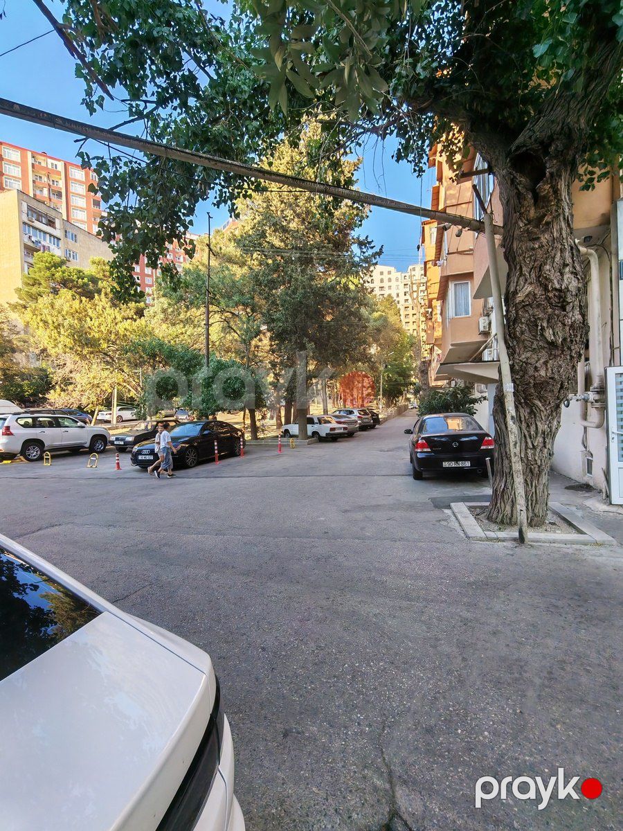 Satılır 2 otaqlı köhnə tikili 50 m² — Mənzil, Bakı (2)