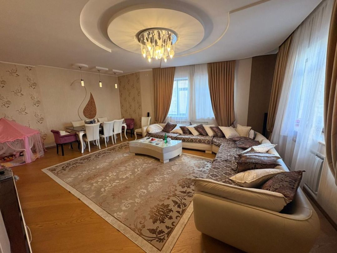 Satılır 4 otaqlı yeni tikili 170 m² — Mənzil, Bakı