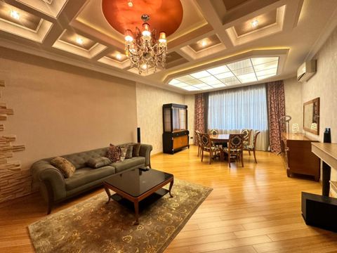 Satılır 4 otaqlı yeni tikili 185 m² — Bakı