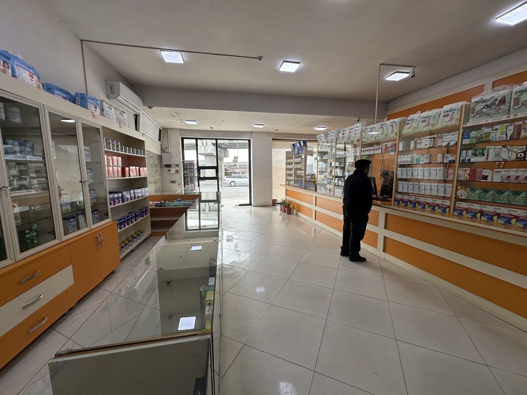 Satılır obyekt 200 m² — Əmlak, Bakı (4)
