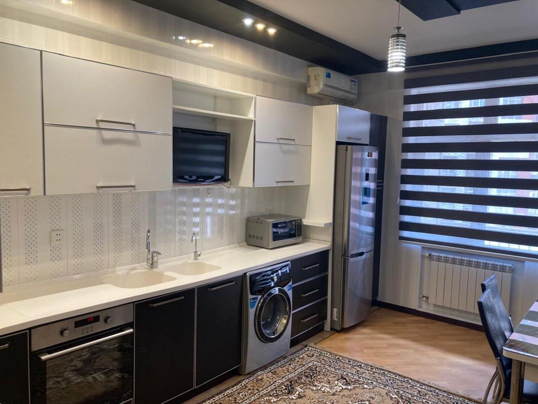 İcarəyə verilir 3 otaqlı yeni tikili 135 m² — Mənzil, Bakı (4)