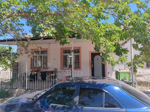 Satılır 3 otaqlı həyət evi/bağ evi 100 m² — Bakı