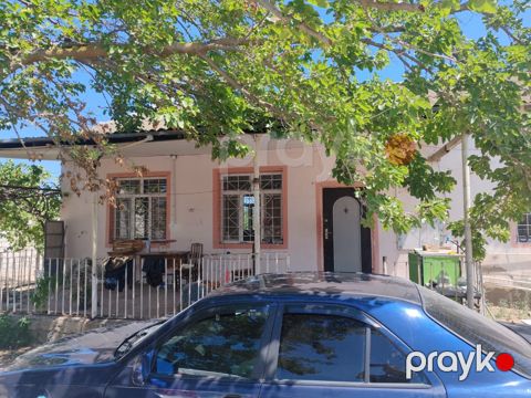 Satılır 3 otaqlı həyət evi/bağ evi 100 m²