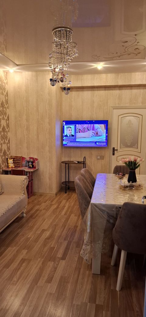 satilir. Sumqayit 9-cu mkr. Tam temirli. 2-otaqli, Şeherin — Sumqayıt