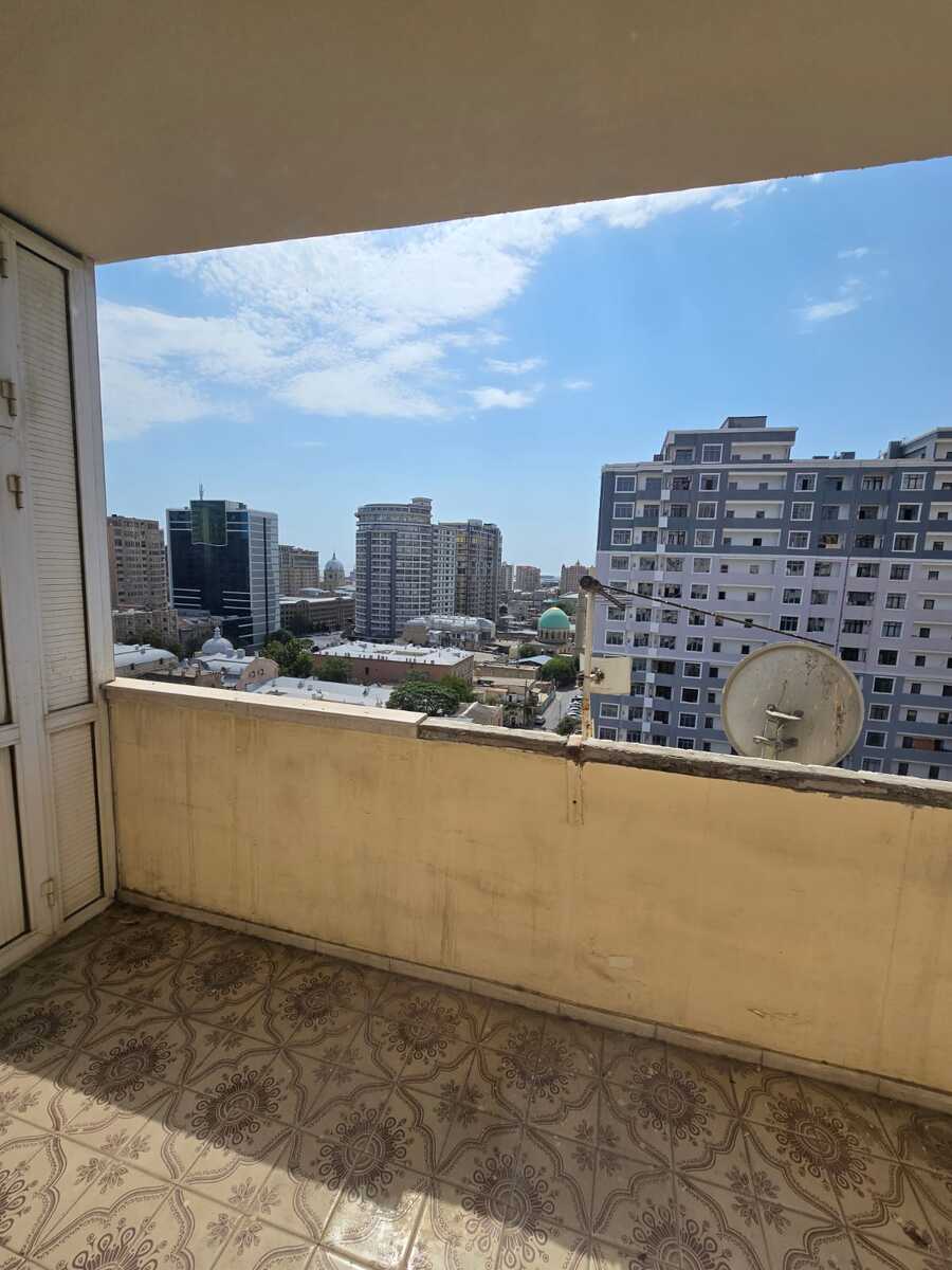 Satılır 5 otaqlı köhnə tikili 170 m² — Mənzil, Bakı (9)