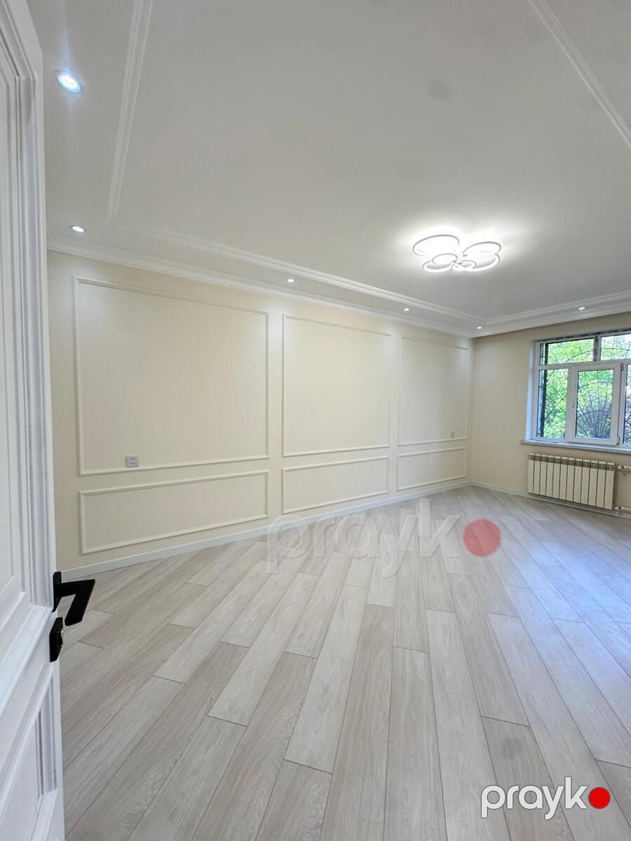 Satılır 4 otaqlı köhnə tikili 105 m² — Mənzil, Bakı (2)