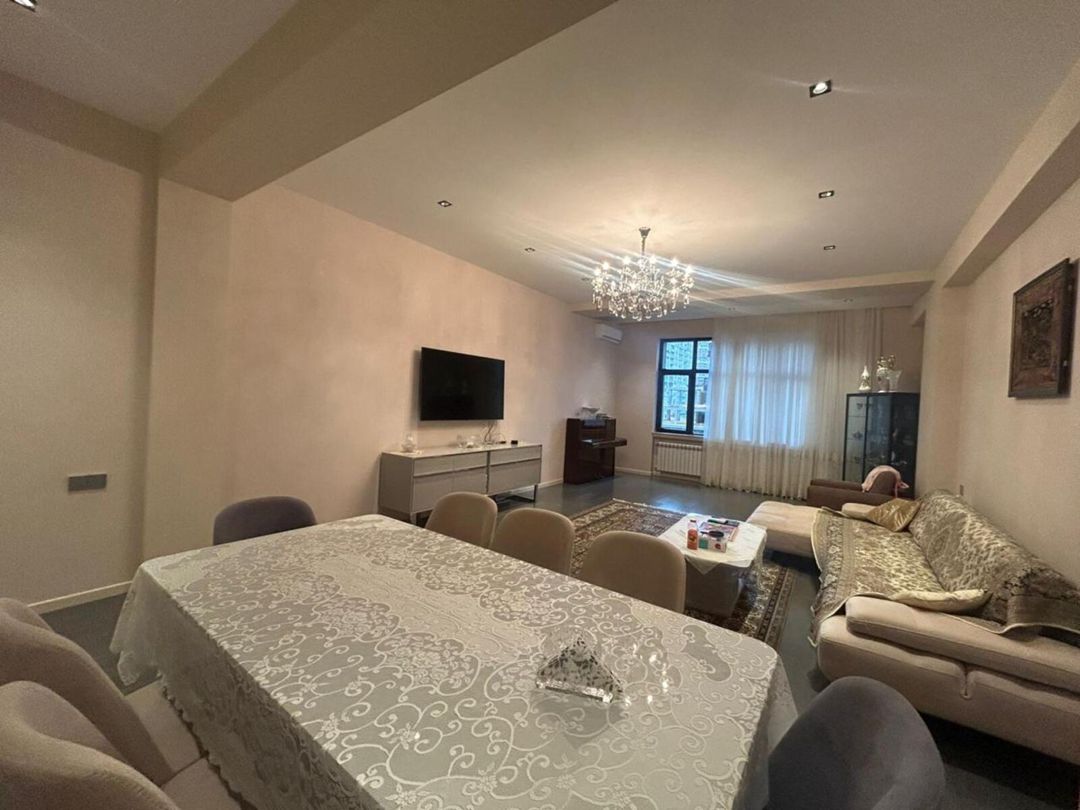 Satılır 4 otaqlı yeni tikili 202 m² — Mənzil, Bakı (10)