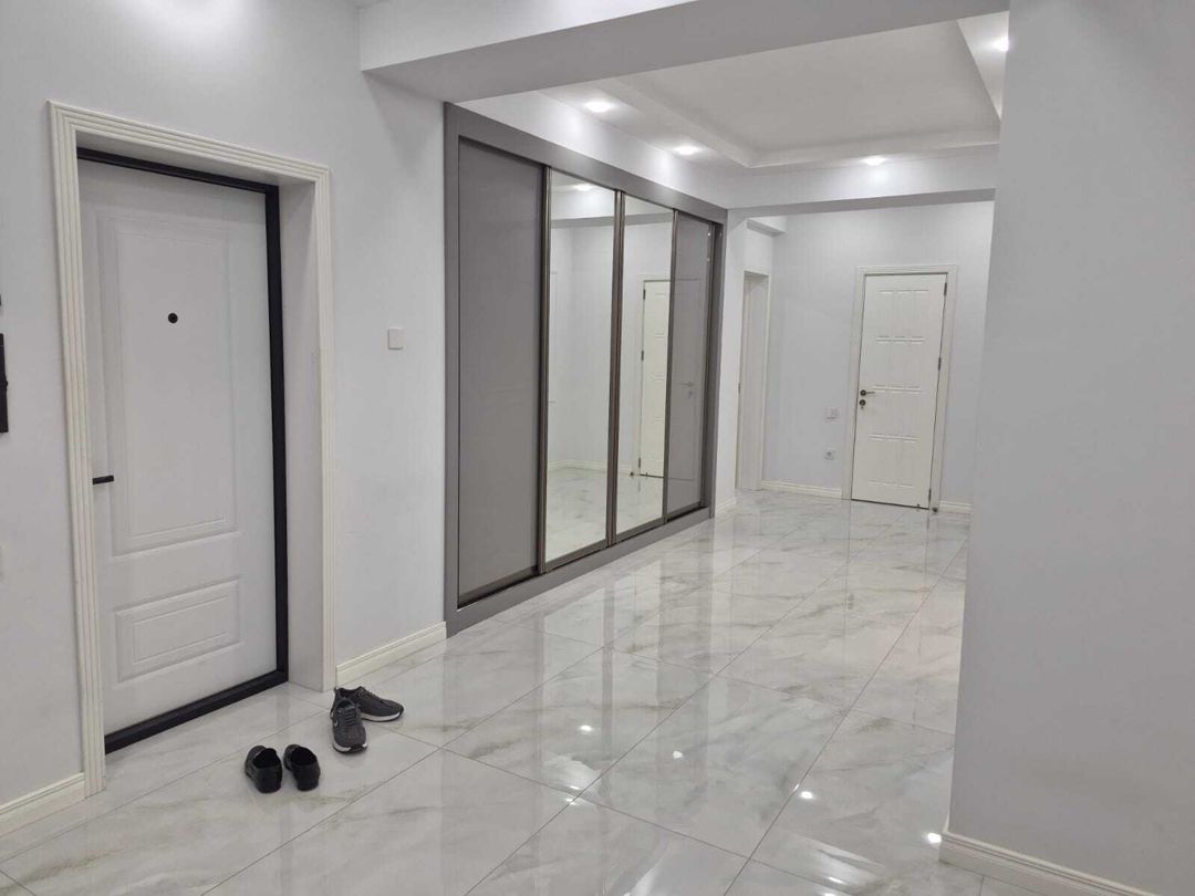 İcarəyə verilir 4 otaqlı yeni tikili 213 m² — Mənzil, Bakı (7)