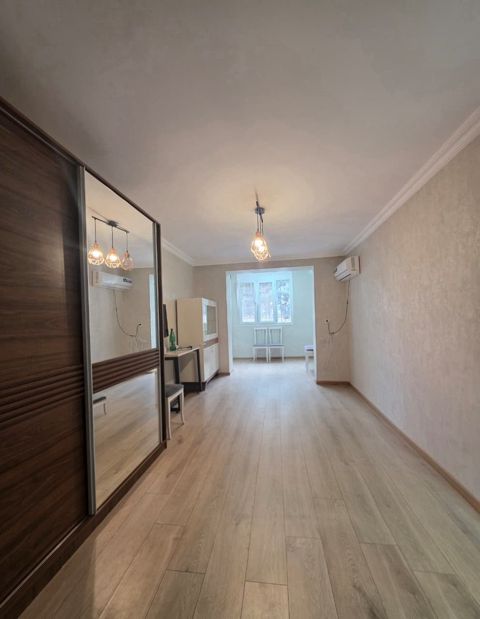Satılır 2 otaqlı köhnə tikili 55 m² — Bakı