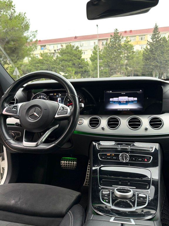 Mercedes E 350, 2.0 L, 2016 il, 153 000 km — Avtomobillər, Sumqayıt (10)