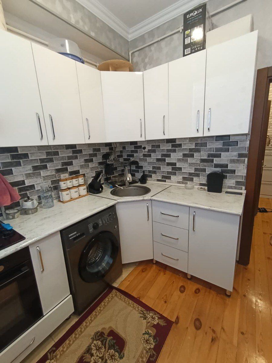Satılır 1 otaqlı köhnə tikili 35 m² — Mənzil, Bakı (5)