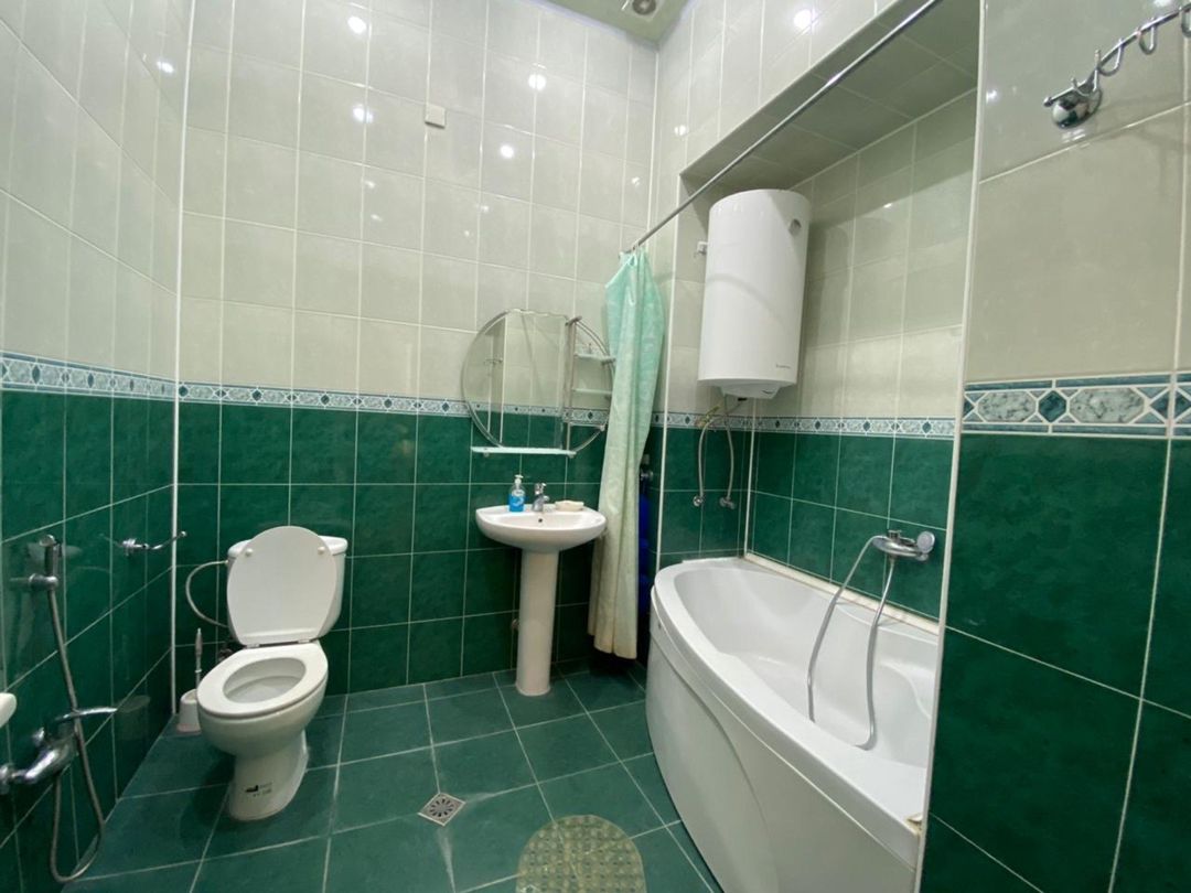 İcarəyə verilir 4 otaqlı köhnə tikili 165 m² — Mənzil, Bakı (10)