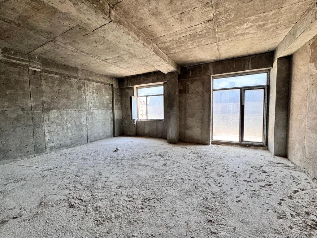 Satılır 5 otaqlı yeni tikili 212 m² — Mənzil, Bakı (2)