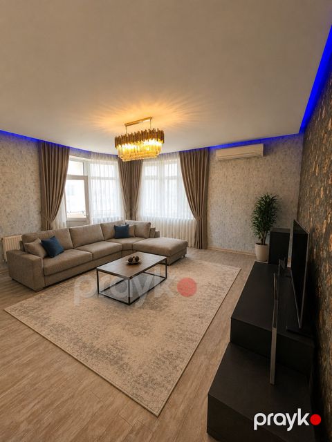 Satılır 3 otaqlı yeni tikili 130 m²