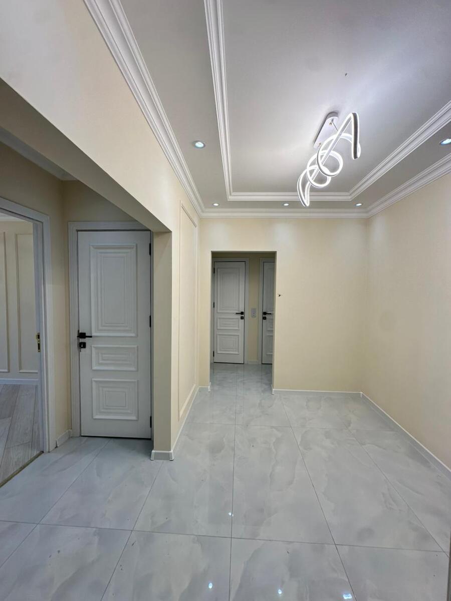 Satılır 4 otaqlı köhnə tikili 105 m² — Mənzil, Bakı (8)