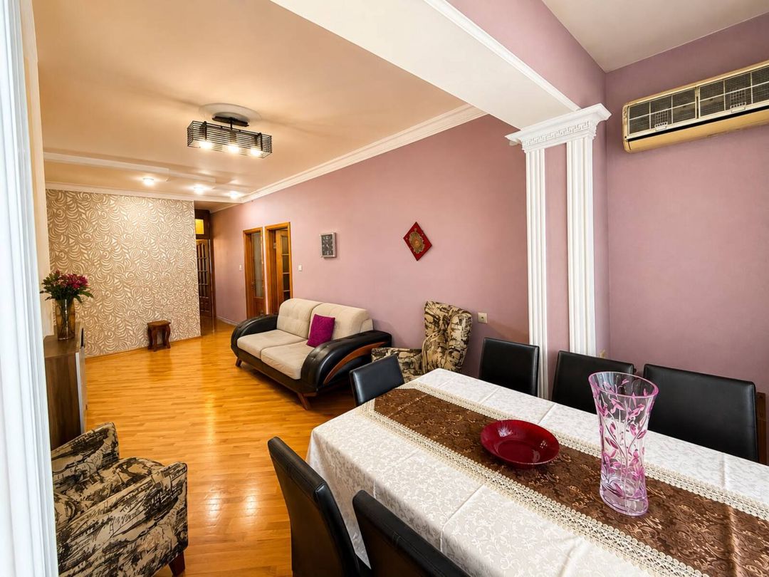 Satılır 4 otaqlı köhnə tikili 110 m² — Mənzil, Bakı (11)