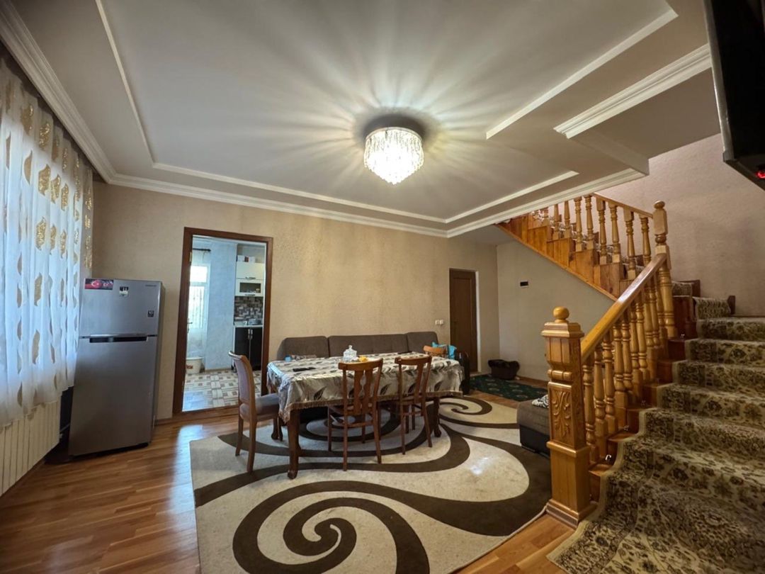 Satılır 6 otaqlı həyət evi/bağ evi 200 m² — Ev, villa, Bakı (10)